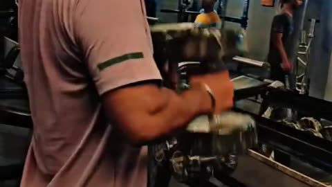 Biceps workout 💪 with dumbbells 👍 #shorts #viral #reels #gym #workout #trending