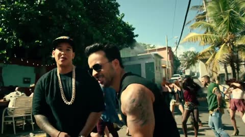 Luis Fonsi - Despacito ft. Daddy Yankee