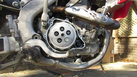 Replacing my clutch on my crf250r