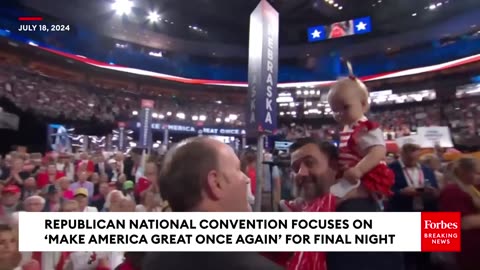 BREAKING NEWS- Hulk Hogan Makes RNC Crowd Roar In Barn-Burner Speech Praising Trump