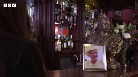 Albert Square commemorates the Queen _ EastEnders - BBC