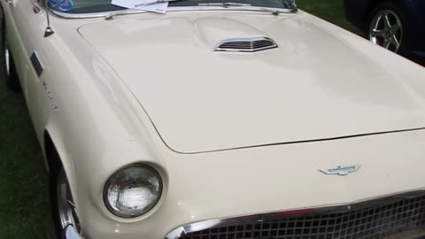 1957 Ford Thunderbird