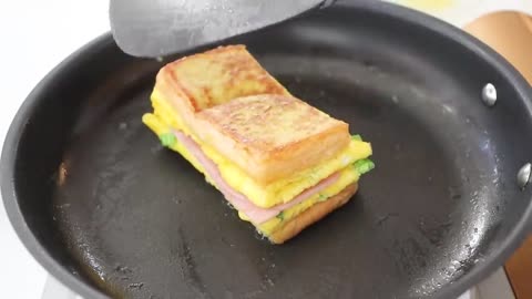 3 ways to make one pan egg toast! 5 minutes quick breakfast! Easy, Delicious and Healthy!