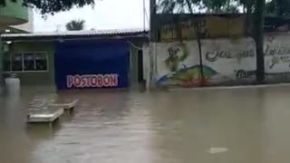 Inundación en el Colegio Luis Carlos Galán de El Pozón