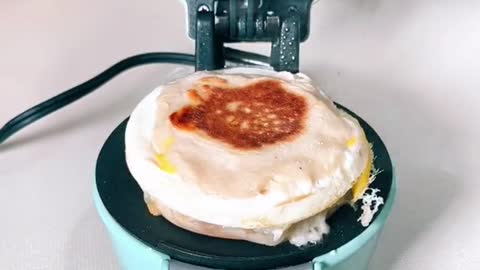 Making an Egg McMuffin at home