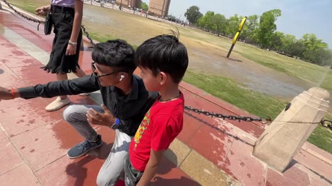 India Gate Pohoch Gaye 😃 First Time || इंडिया गेट पोहोच गए पहली बार