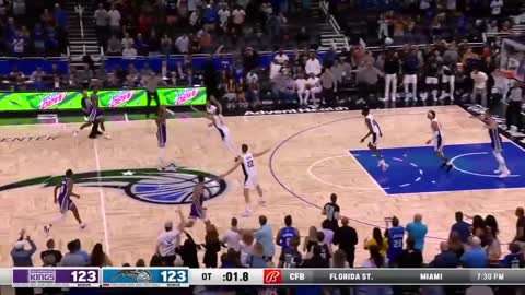 DE'AARON FOX DEEP 3 FOR THE WIN 😱