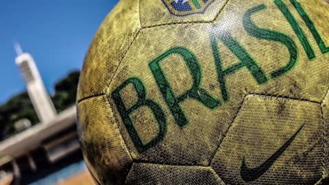 É isso que o SUÁREZ pensa sobre o FUTEBOL BRASILEIRO!