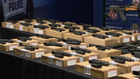 Large gun seizure unveiled by Toronto Police