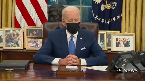 [MAZE NEWS] Actual footage of Biden opening the border.