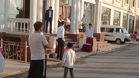 Musicians in uzbek wedding