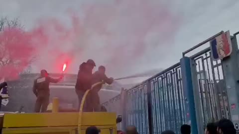 Sapeurs corses en action devant la préfecture de Bastia - 17 mars 22