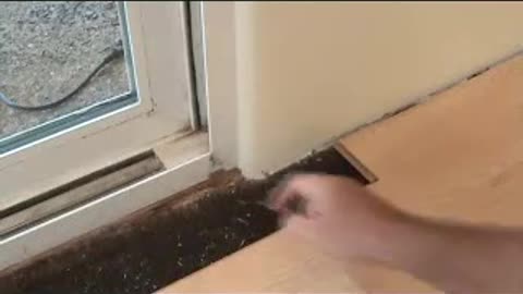 How to Install Laminate Floor Around Bull Nose Wall