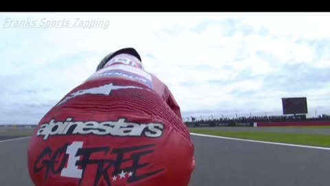 MOMENT Jason Statham on the track TODAY - The best sports moments in Moto GP