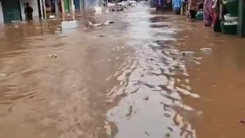 Massive floods due heavy rain in Pumiao of Nanning in Guangxi region, China 🇨🇳