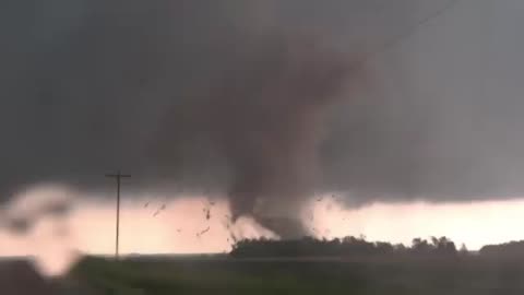 Destructive tornado in the USA...