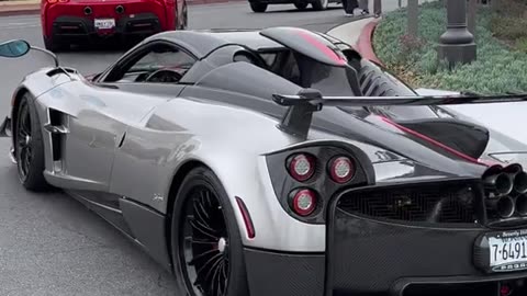 Pagani huayra roadster