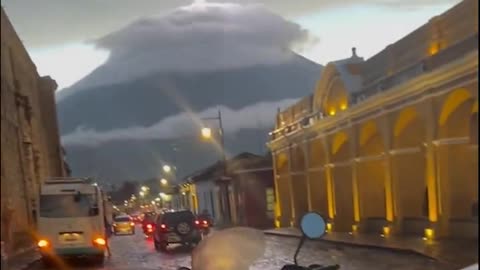 Momen]t as lightning defies gravity and 'strikes upwards' from Agua Volcano in Guatemala