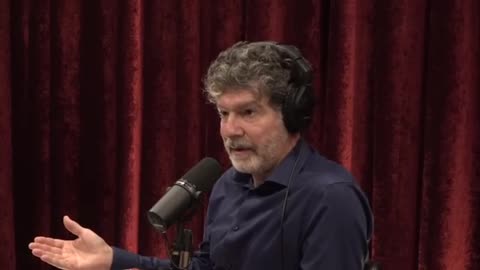 Biologist Bret Weinstein: Covid Shots Are 'Bioweapons' That Target 'Populations'