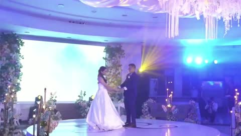 Newly Wedded Couple Wows Guests With Their Beautiful First Dance