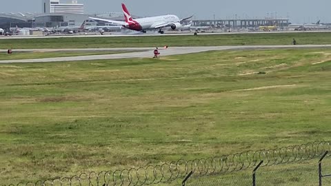 Qantas QF21 Arriving at DFW from Melbourne Australia