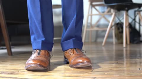 Proper Pant Length | A Guide To Men's Pant Breaks!