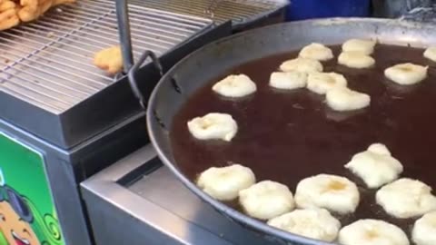 Chinese donut making