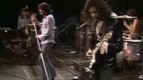 Smoke On The Water - Deep Purple ( Live )