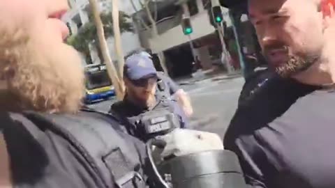 ‘Free England’ rally targeted by cops in Brisbane while pro-Palestine protest