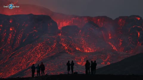 HUGE LAVA FLOWS LEAVE PEOPLE IN AWE-MOST AWESOME VIEW ON EARTH-Iceland Volcano Throwback -May31 2021