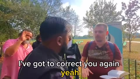 Calm Muslim Sees RED FLAGS of Dawah script_ Bob of Speakers Corner_Debate