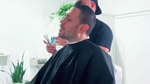 This barber deserves a huge tip for his awaken knowledge on the so-called Holocaust.mp4