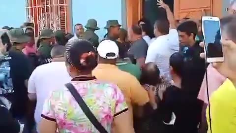 Carúpano, Sucre state, citizens protesting against an irregularity. Voters