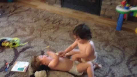 Funny Twin Babies WWW Wrestling