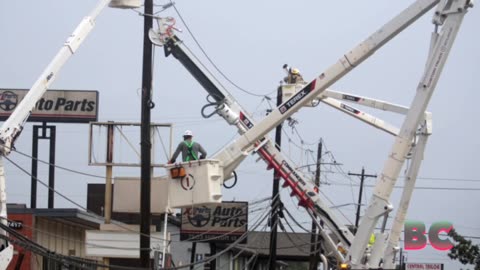 Texas Gov. Abbott demands answers as customers remain without power after Beryl