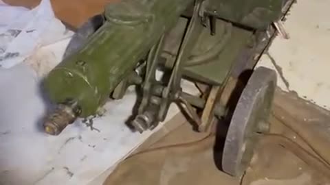 Russian's capture rare Ukraine Military equiptment