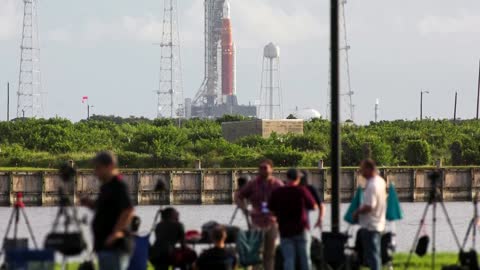 NASA scrubs super-rocket test launch