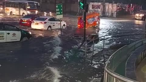 Flood in Philippines. (Follow me)