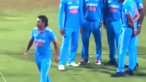 Ishan Kishan Showing Virat Kohli Funny Walking Style & Virat Kohli Copy Ishan Kishan Funny Moments