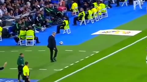 Amazing Football Managers Crazy skills!!!