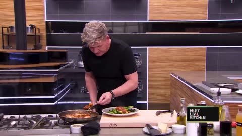 Gordon Ramsay Cooks Up an Easy Chicken Cacciatore Recipe