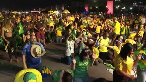 Bolsonaro voters pray as rival Lula wins Brazil presidential runoff | AFP