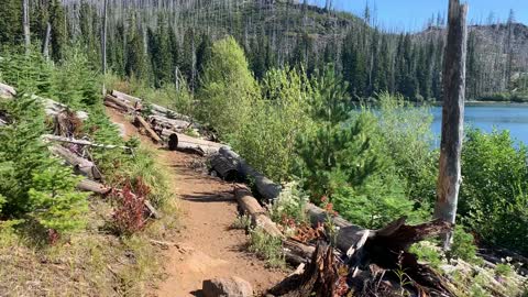 Central Oregon - Mount Jefferson Wilderness - Trail Perspective of Lake