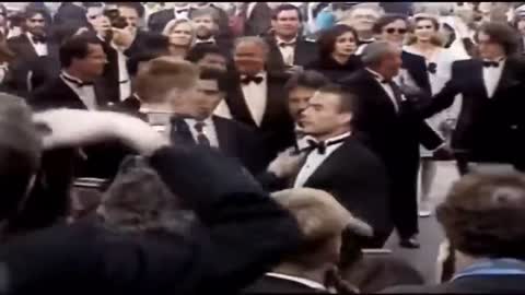 Jean-Claude Van Damme vs. Dolph Lundgren [Cannes, 1992]