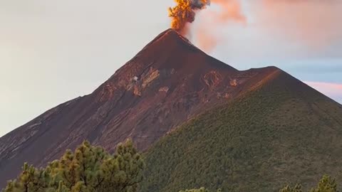 pov: you hiked for 7 hours eot as the sun rises