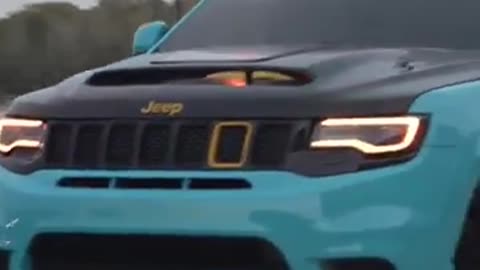 Insane trackhawk cuts up traficccccccc