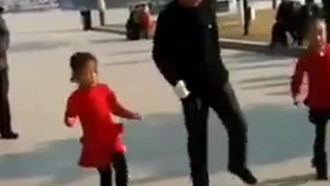 90 years old Man dancinha with his granddaughters