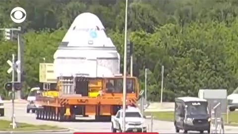 Window falls off of Boeing Capsule on the way to the launch pad.