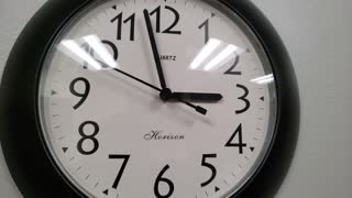 Round Wall Clock