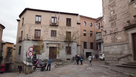 Walking in TOLEDO Spain 🇪🇸- Rainy Winter Tour